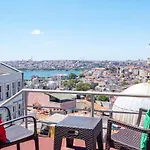 Flat Within Walking Distance To Taksim Square